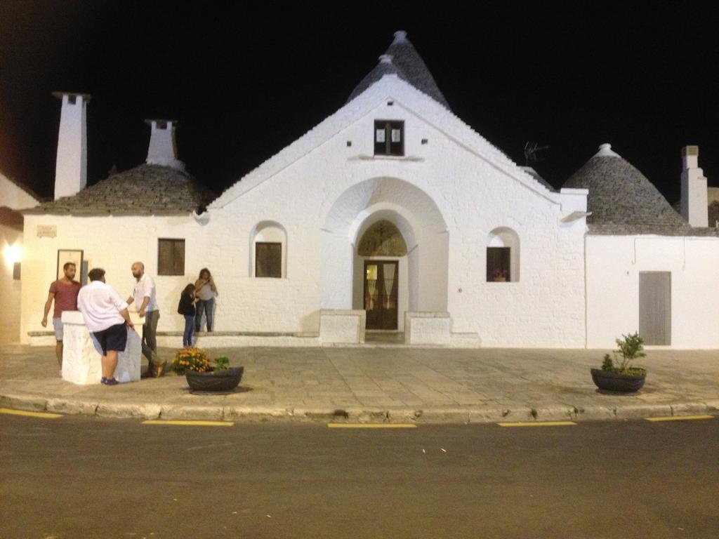 Casa Delle Rondini Bed and Breakfast Alberobello Buitenkant foto